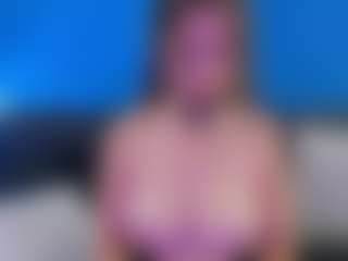 Live cam show with Bella Marie - Blonde Hair on realtime-chat