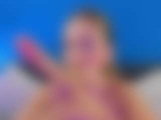 Live cam show with Bella Marie - Handjob on Dare Cams