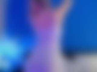 Live cam show with Bella Marie - Thin on livesuperchat.net