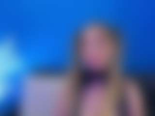 Live cam show with Bella Marie - Blonde Hair Big Tits on SinfulBabes