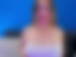 Live cam show with Bella Marie - BBW on CamClone