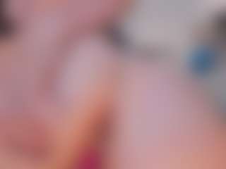Live cam show with Bella Marie - Blowjob on CSO-WL