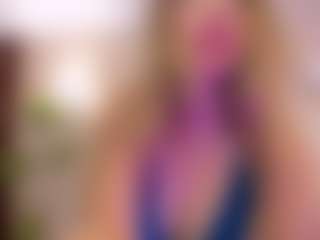 Bella Marie MILF webcam performer live streaming