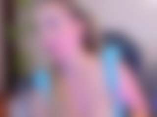 Live cam show with Bella Marie - Striptease MILF on CSO-WL