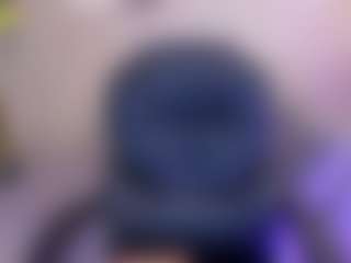 Live cam show with Bella Marie - Blue Eyes on Dare Cams