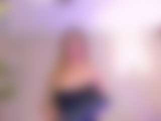 Live-camshow met Bella Marie - Blonde Hair Big Tits op Camsoda