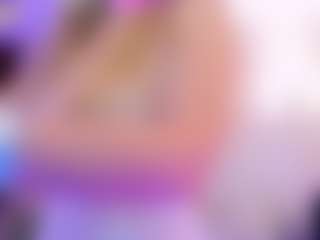 Live cam show with Bella Marie - Blonde Hair MILF on Camsoda