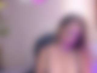 Bella Marie MILF webcam performer live streaming