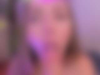 Live cam show with Bella Marie - Bedroom Latina on Camsoda | colombia