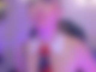 Live cam show with Bella Marie - Petite on Camsoda