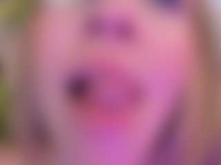 Live cam show with Bella Marie - Striptease on PervPlay.com