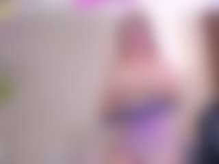 Live cam show with Bella Marie - Fingering MILF on sexytreat.net