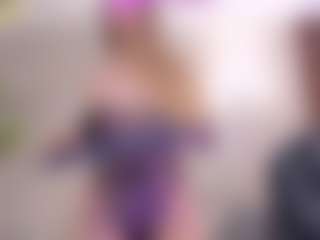 Show de cam en vivo con Bella Marie - Blonde Hair en Camsoda