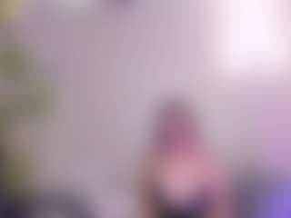Live cam show with Bella Marie - Fetish MILF on Camsoda