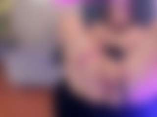 Live cam show with Bella Marie - Amateur on Gym Cam Girls