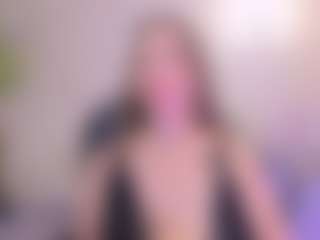 Bella Marie MILF webcam performer live streaming