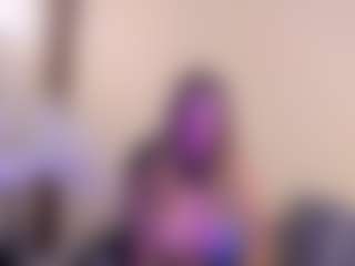 Live cam show with Bella Marie - Dirty Talk on Camsoda