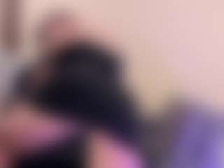 Live cam show with Bella Marie - Middle Aged on Camsoda Late Night