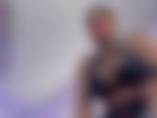 Live cam show with sophy-milf - Flashing on Fit Hotties