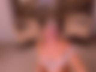 Kyla Morrison MILF webcam performer live streaming