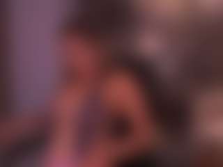 Kyla Morrison MILF webcam performer live streaming