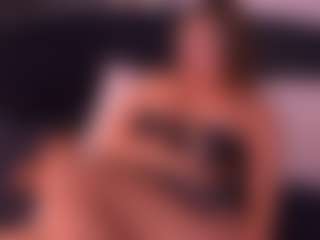 Kyla Morrison MILF webcam performer live streaming