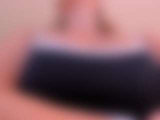 Kyla Morrison MILF webcam performer live streaming