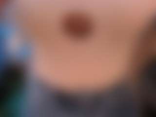 Kyla Morrison MILF webcam performer live streaming