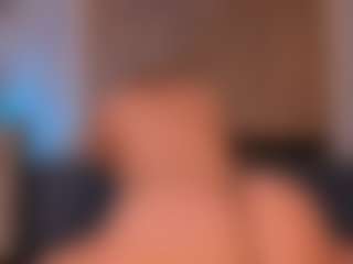 Live cam show with Kyla Morrison - Squirt MILF on Uber Horny