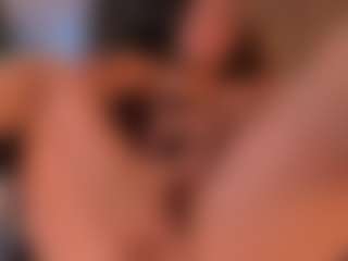 Kyla Morrison MILF webcam performer live streaming