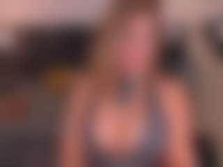 Live cam show with Kyla Morrison - Wet on Camsoda