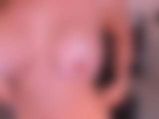 Live cam show with Kyla Morrison - Sexwebcam MILF on Fling VIP Chat