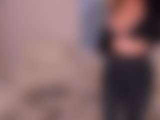 Kyla Morrison MILF webcam performer live streaming