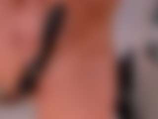 Live cam show with Kyla Morrison - HD MILF on Hubzter Live