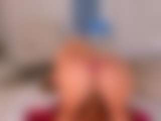 Live cam show with Kyla Morrison - Brown Eyes MILF on Camiplay Live