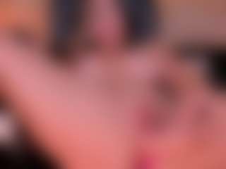 Live cam show with Kyla Morrison - Tease MILF on PervPlay.com