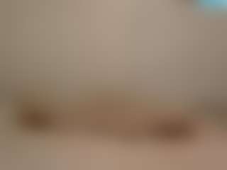 Live cam show with beautylovess - Interactivetoy on Camsoda