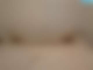 Live cam show with beautylovess - Interactivetoy on realtime-chat