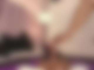 Live cam show with hallybans - MILF on chickslive.net