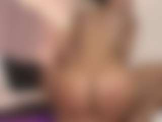 hallybans's Live Sex Cam Show