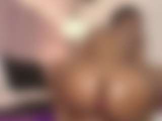 hallybans MILF webcam performer live streaming