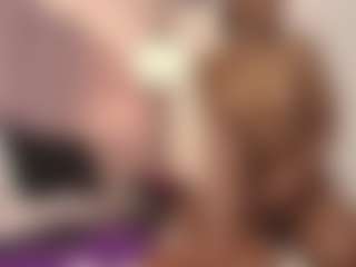 Live cam show with hallybans - Petite on hrnylive.com