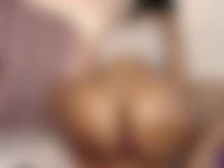Live cam show with hallybans - Ebony on Camsoda | colombia