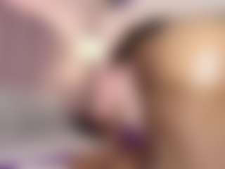 hallybans MILF webcam performer live streaming