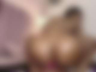 hallybans's Live Sex Cam Show