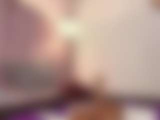 hallybans's Live Sex Cam Show