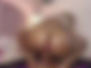 hallybans's Live Sex Cam Show