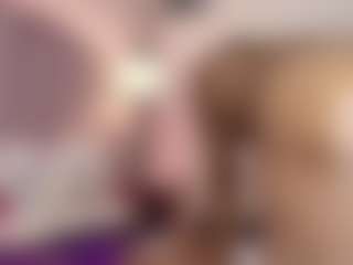 hallybans's Live Sex Cam Show
