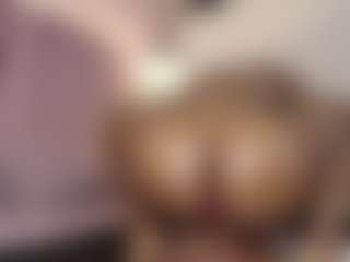 hallybans's Live Sex Cam Show
