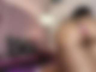hallybans's Live Sex Cam Show